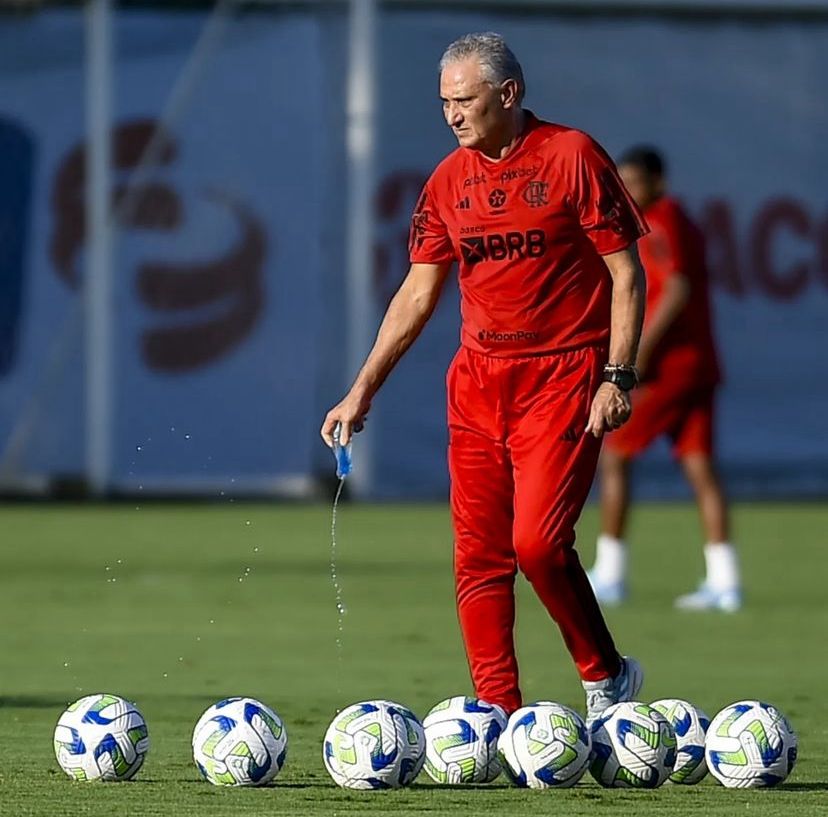 TITE AGE RÁPIDO: FLAMENGO INVESTE EM MELHORIAS NO GRAMADO DO NINHO DO URUBU